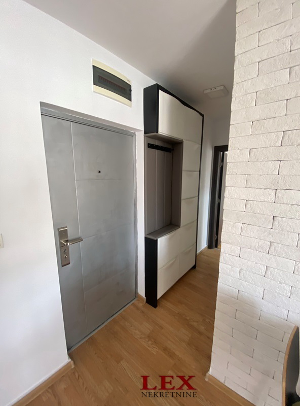 Stan na prodaju u Beogradu, Karaburma, dvosoban, 55m2, cena 95000 evra