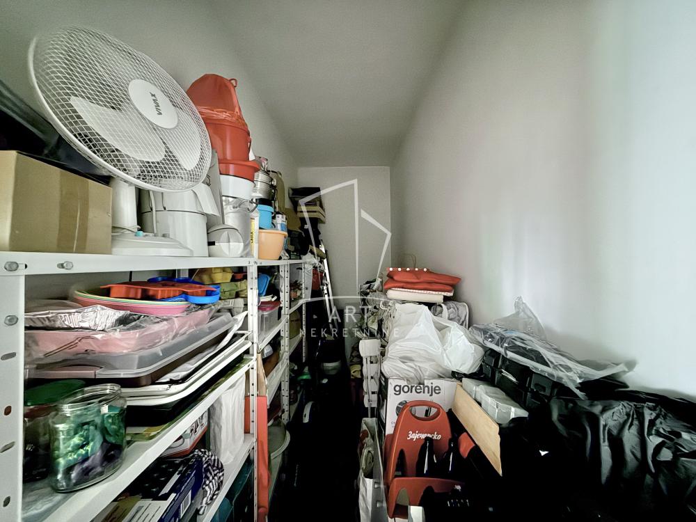 Stan na prodaju u Beogradu, Palilula, trosoban, 80m2, cena 285000 evra
