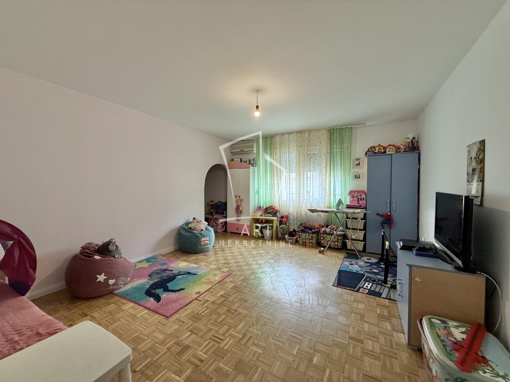 Stan na prodaju u Beogradu, Palilula, trosoban, 80m2, cena 285000 evra