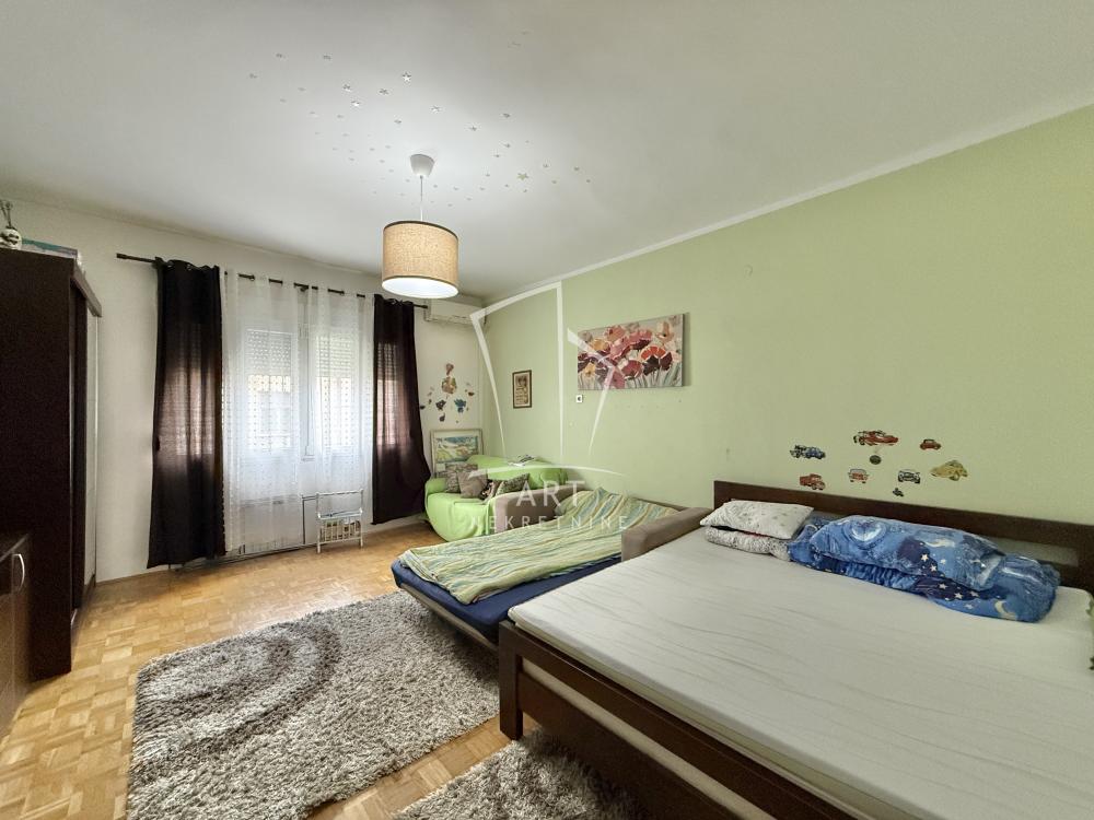 Stan na prodaju u Beogradu, Palilula, trosoban, 80m2, cena 285000 evra