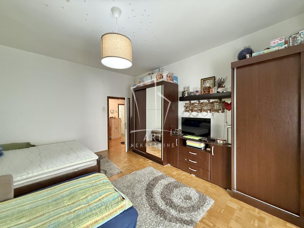 Stan na prodaju u Beogradu, Palilula, trosoban, 80m2, cena 285000 evra