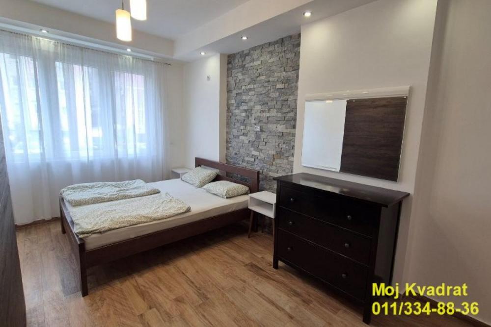 Stan na prodaju u Beogradu, Južni bulevar, trosoban, 70m2, cena 225000 evra