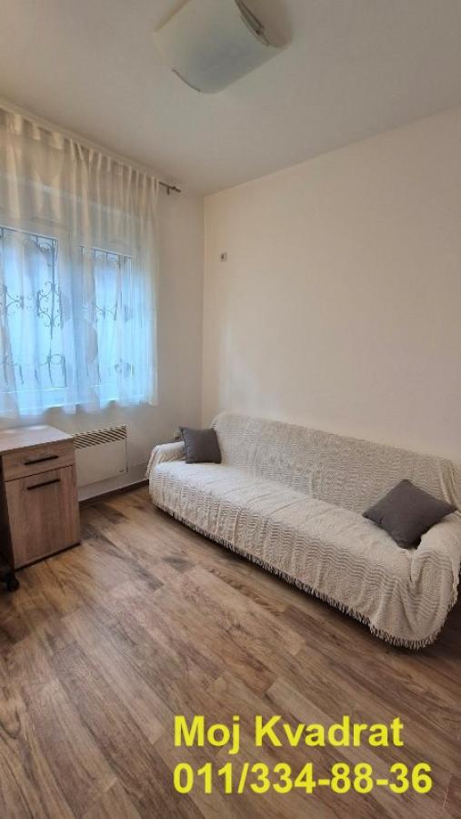 Stan na prodaju u Beogradu, Južni bulevar, trosoban, 70m2, cena 225000 evra