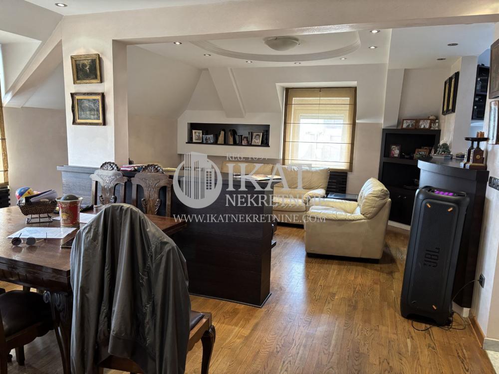 Stan na prodaju u Beogradu, Žarkovo, trosoban, 100m2, cena 260000 evra