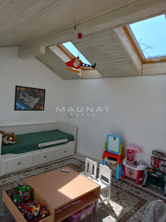 Stan na prodaju u Beogradu, Stari grad, 242m2, cena 580000 evra