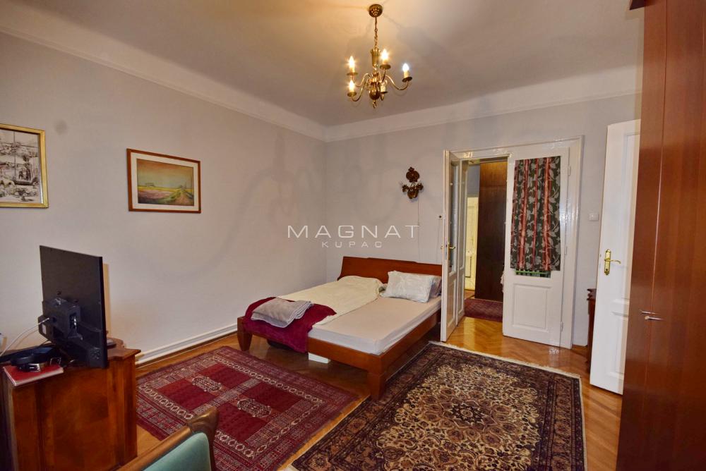 Stan na prodaju u Beogradu, Stari grad, cetvorosoban, 125m2, cena 580000 evra