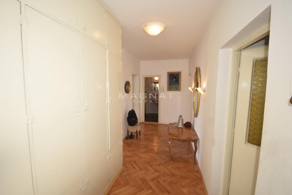 Stan na prodaju u Beogradu, Palilula, trosoban, 82m2, cena 245000 evra