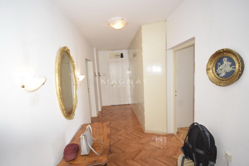 Stan na prodaju u Beogradu, Palilula, trosoban, 82m2, cena 245000 evra
