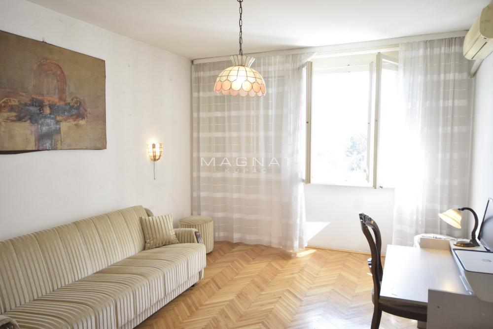 Stan na prodaju u Beogradu, Palilula, trosoban, 82m2, cena 245000 evra