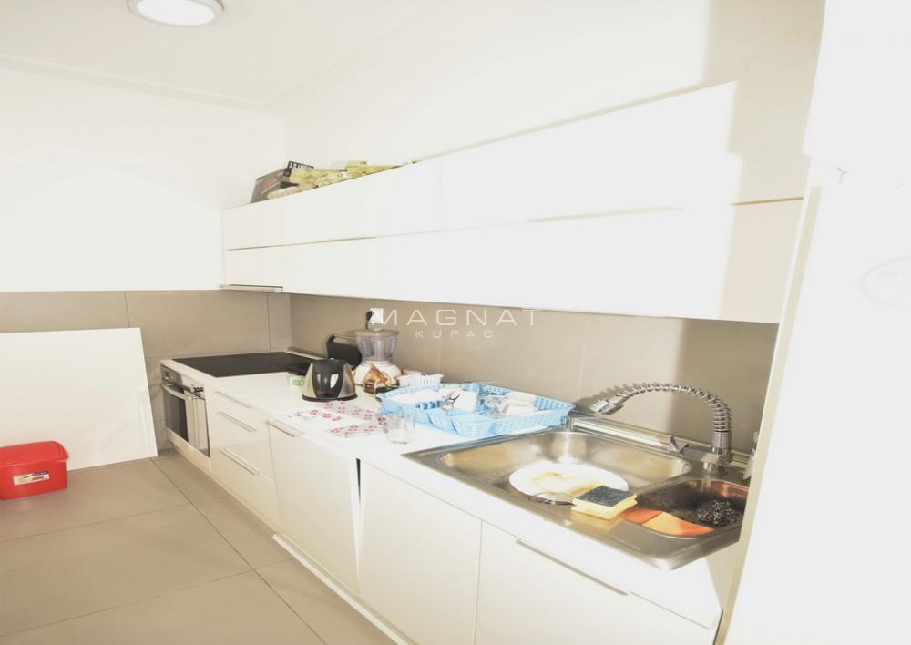 Stan na prodaju u Beogradu, Stari grad, dvosoban, 44m2, cena 302000 evra