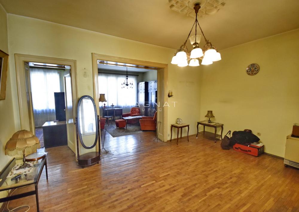 Stan na prodaju u Beogradu, Vračar, troiposoban, 94m2, cena 323000 evra