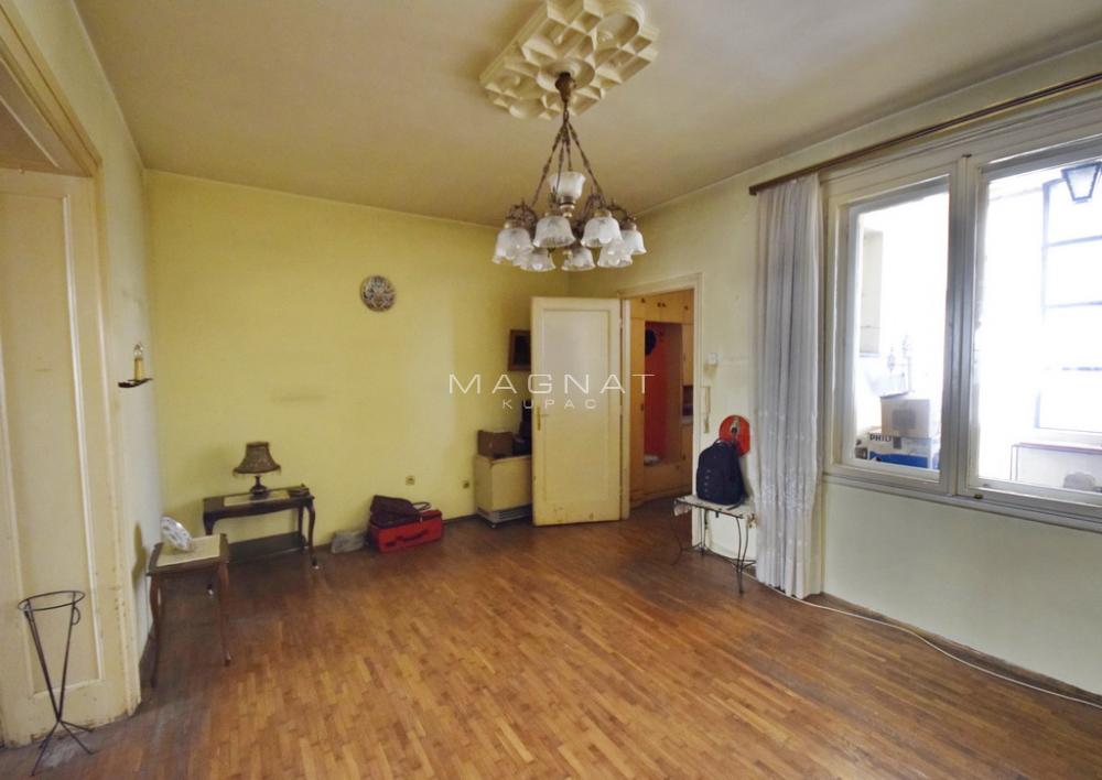 Stan na prodaju u Beogradu, Vračar, troiposoban, 94m2, cena 323000 evra
