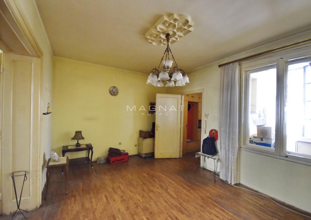 Stan na prodaju u Beogradu, Vračar, troiposoban, 94m2, cena 323000 evra
