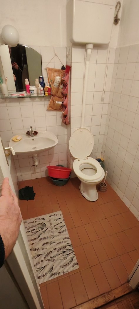 Stan na prodaju u Beogradu, Novi Beograd blok 44 (Piramida), troiposoban, 107m2, cena 375000 evra