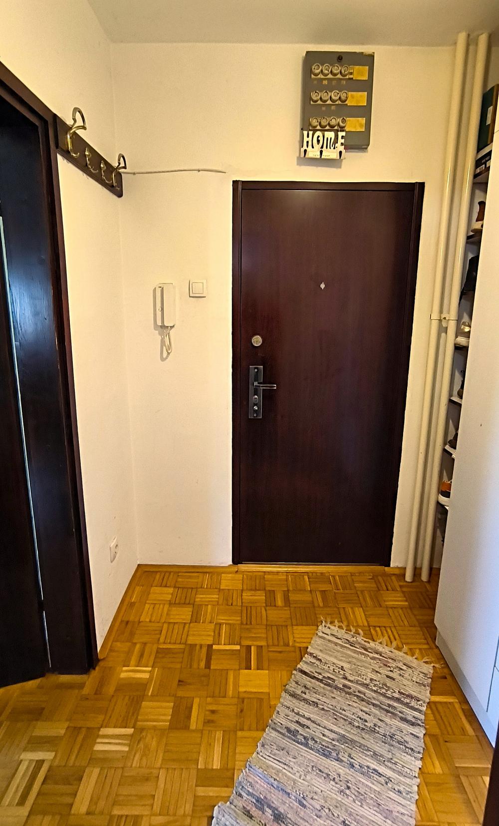 Stan na prodaju u Beogradu, Bežanijska kosa, jednosoban, 32m2, cena 118000 evra