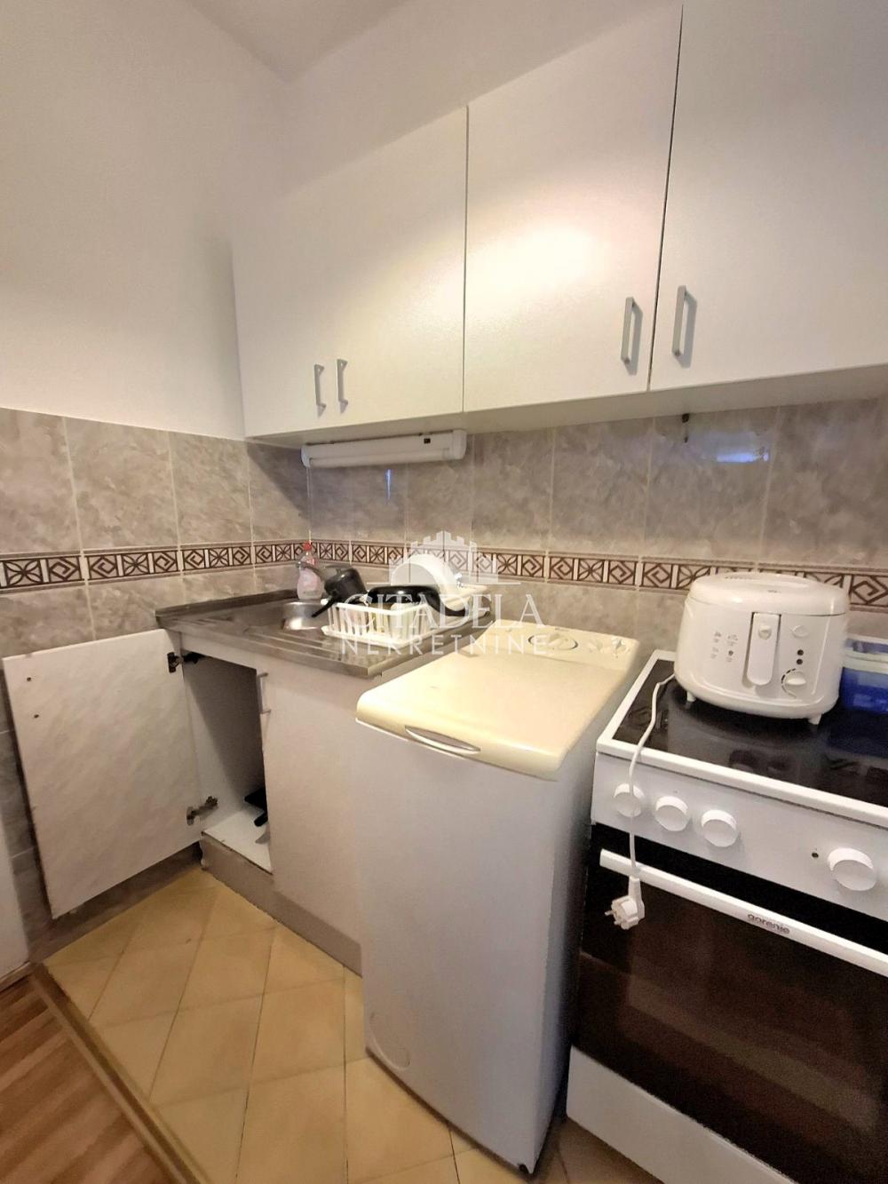 Stan na prodaju u Beogradu, Vidikovac, jednoiposoban, 36m2, cena 69500 evra