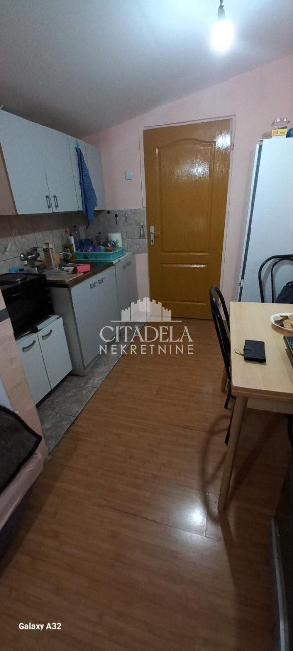 Stan na prodaju u Beogradu, Čukarica, jednoiposoban, 46m2, cena 83000 evra