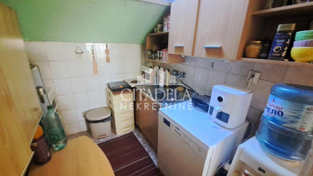 Stan na prodaju u Beogradu, Rakovica, dvoiposoban, 53m2, cena 115000 evra