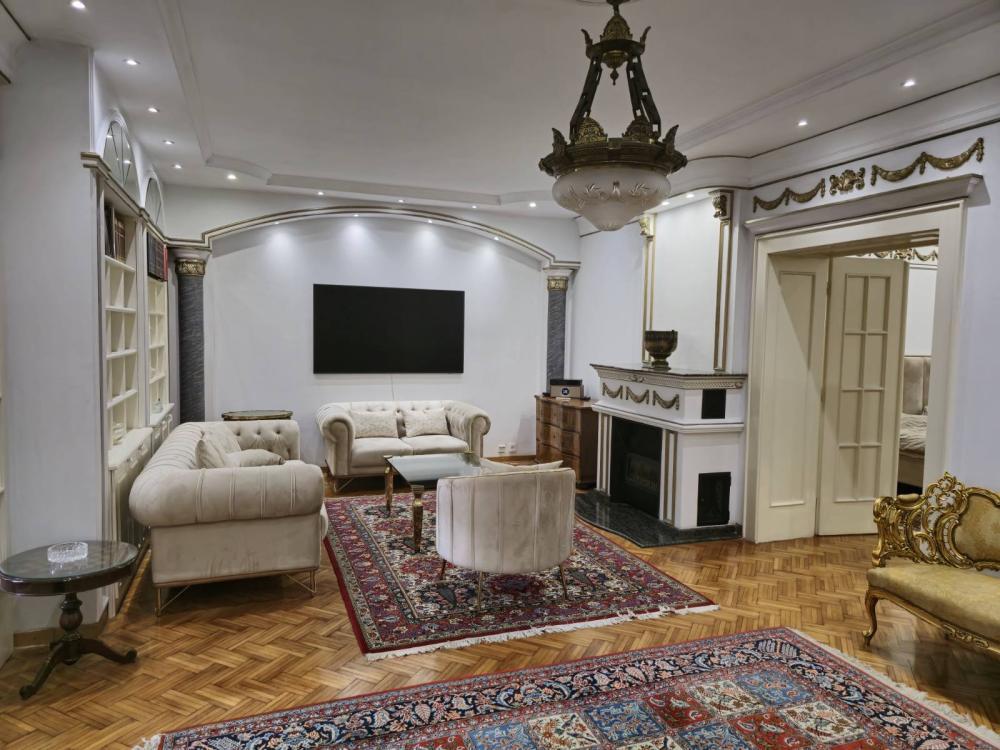 Stan na prodaju u Beogradu, Obilićev venac, troiposoban, 125m2, cena 580000 evra