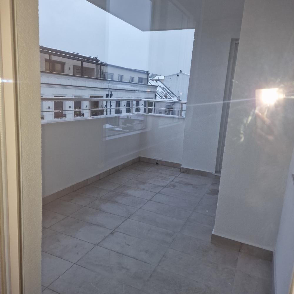Stan na prodaju u Beogradu, Vukov spomenik, 106m2, cena 400680 evra