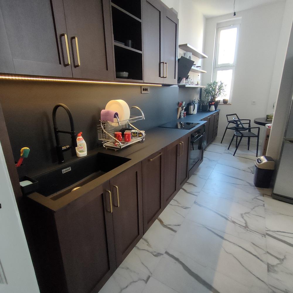 Stan na prodaju u Beogradu, Cvetni trg, 188m2, cena 900000 evra