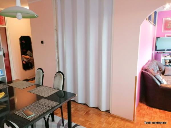 Stan na prodaju u Beogradu, Novi Beograd blok 61, trosoban, 84m2, cena 210000 evra
