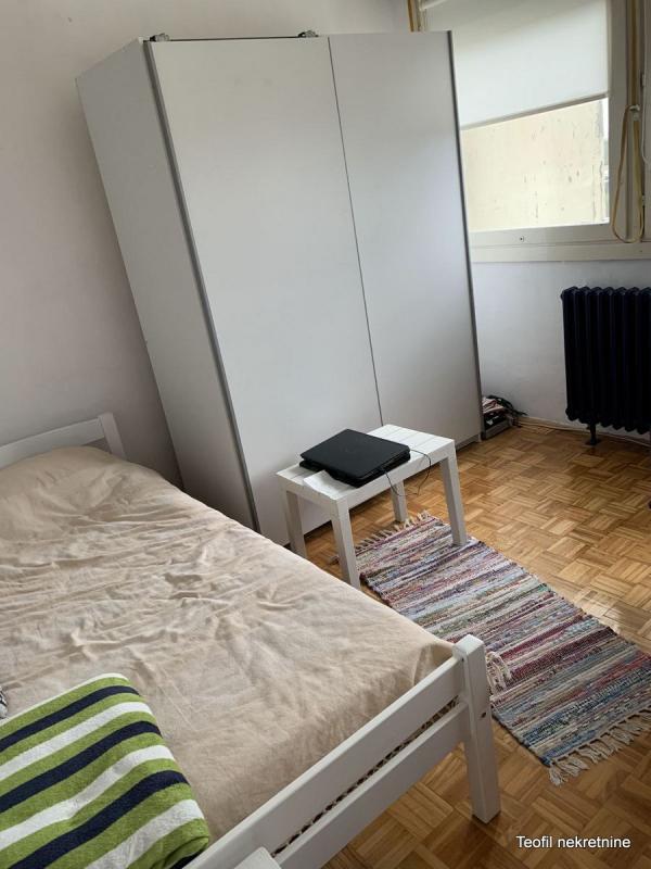 Stan na prodaju u Beogradu, Novi Beograd blok 61, trosoban, 84m2, cena 210000 evra