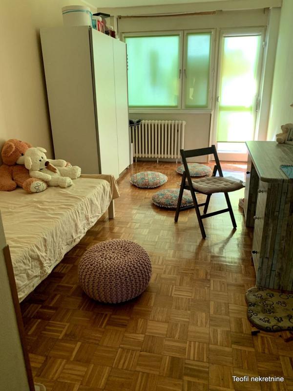 Stan na prodaju u Beogradu, Novi Beograd blok 61, trosoban, 84m2, cena 210000 evra