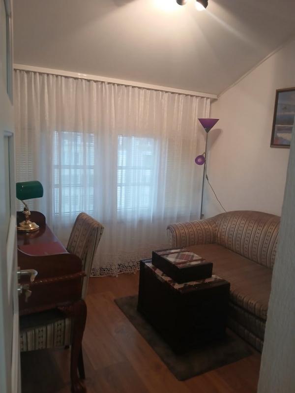 Stan na prodaju u Beogradu, Novi Beograd blok 71, trosoban, 82m2, cena 254000 evra