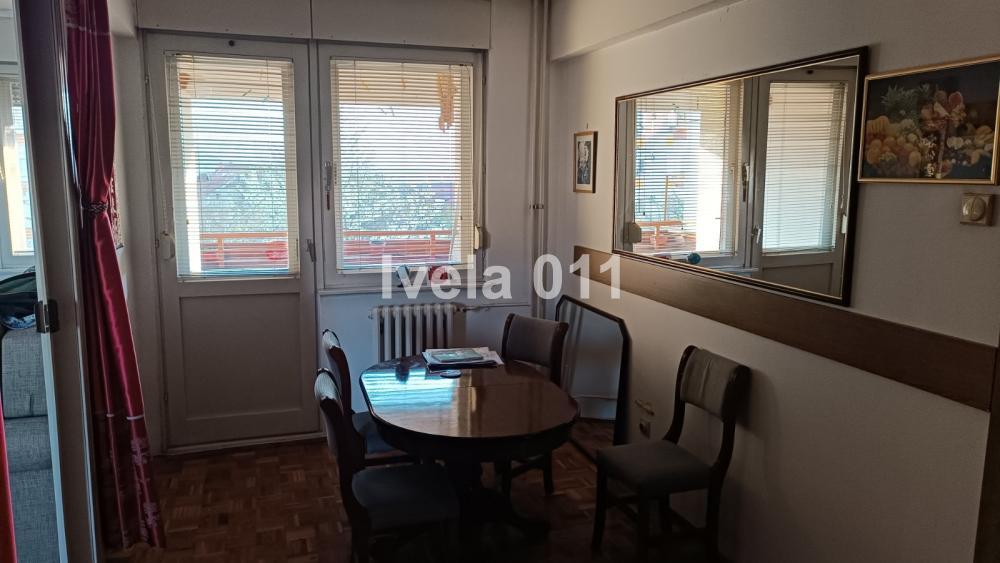 Stan na prodaju u Beogradu, Žarkovo, troiposoban, 101m2, cena 270000 evra