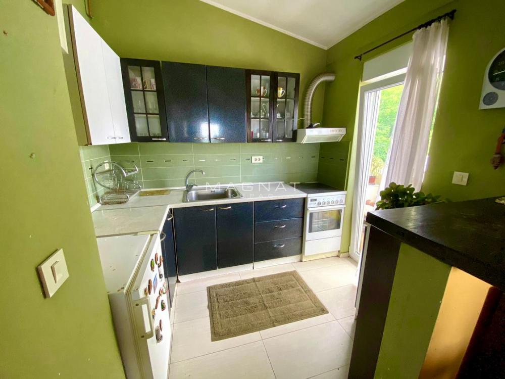 Stan na prodaju u Beogradu, Dedinje, dvosoban, 51m2, cena 183600 evra
