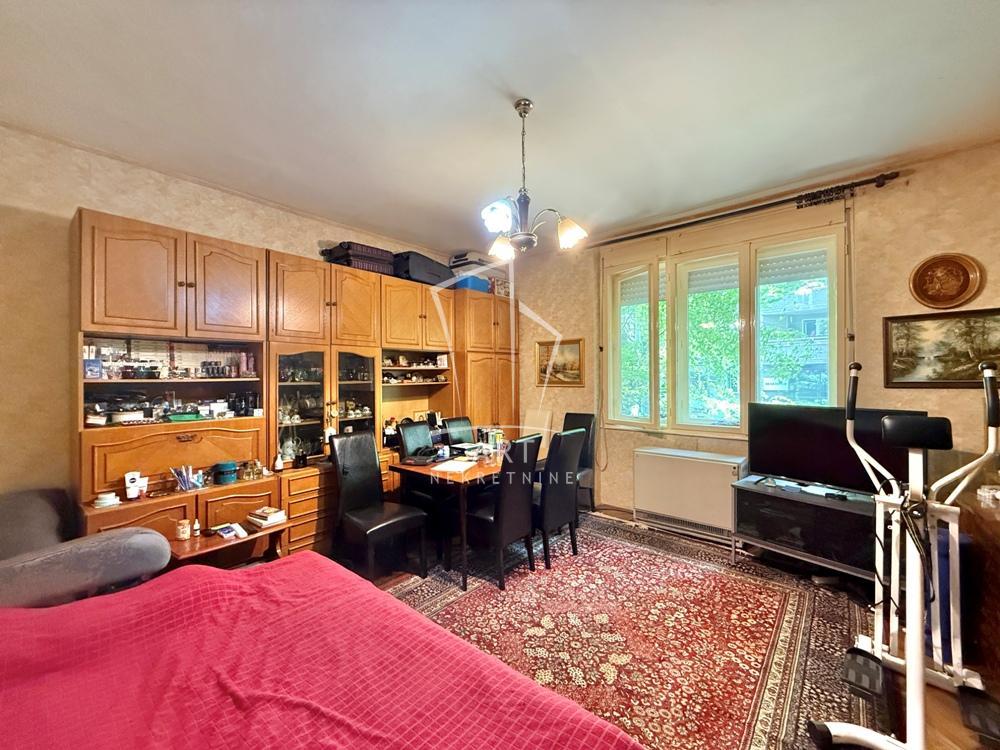 Stan na prodaju u Beogradu, Vračar, dvosoban, 56m2, cena 275000 evra