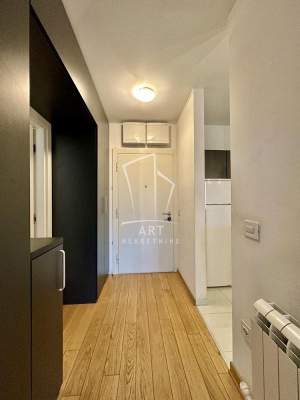 Stan na prodaju u Beogradu, Vračar, dvosoban, 42m2, cena 193000 evra