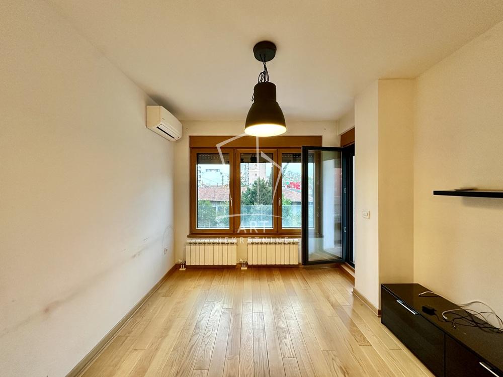 Stan na prodaju u Beogradu, Vračar, dvosoban, 42m2, cena 193000 evra
