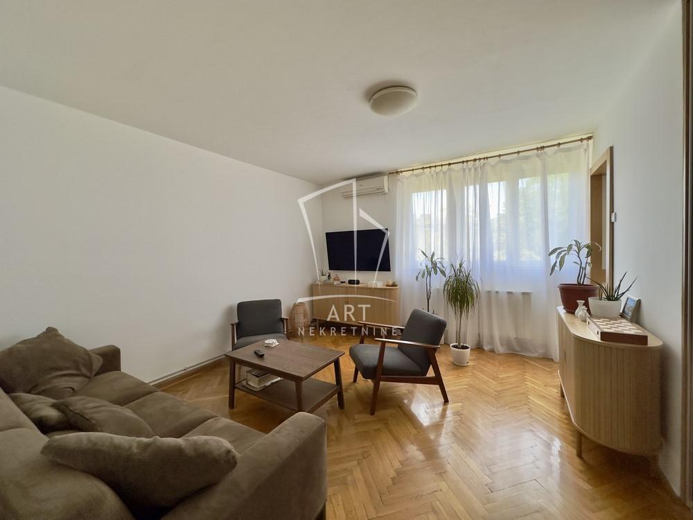 Stan na prodaju u Beogradu, Olimp, dvosoban, 43m2, cena 159000 evra