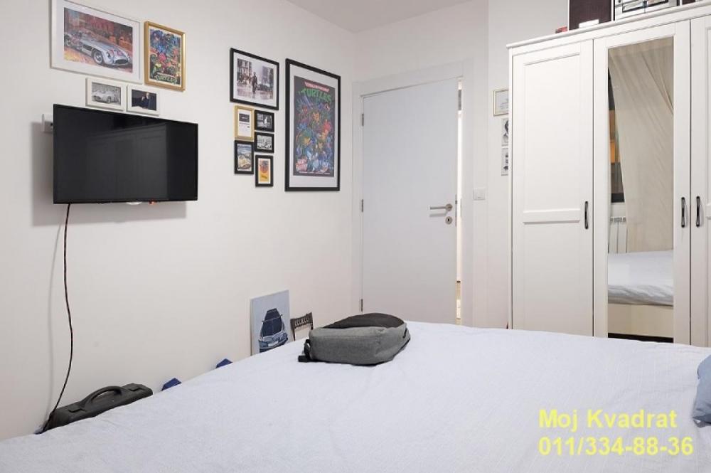 Stan na prodaju u Beogradu, Višnjička banja, dvoiposoban, 67m2, cena 154100 evra