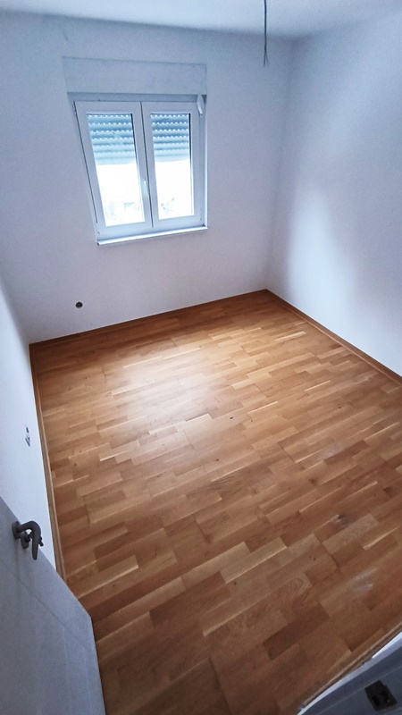Stan na prodaju u Beogradu, Kaluđerica, trosoban, 34m2, cena 51000 evra