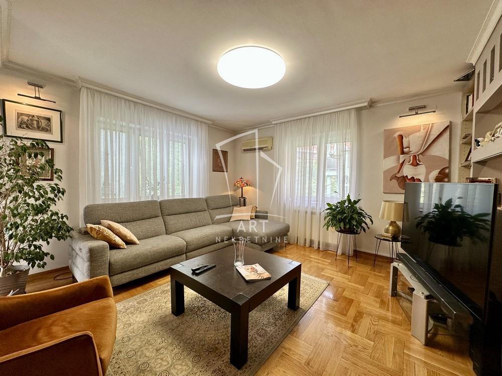 Stan na prodaju u Beogradu, Voždovac, cetvorosoban, 126m2, cena 333900 evra