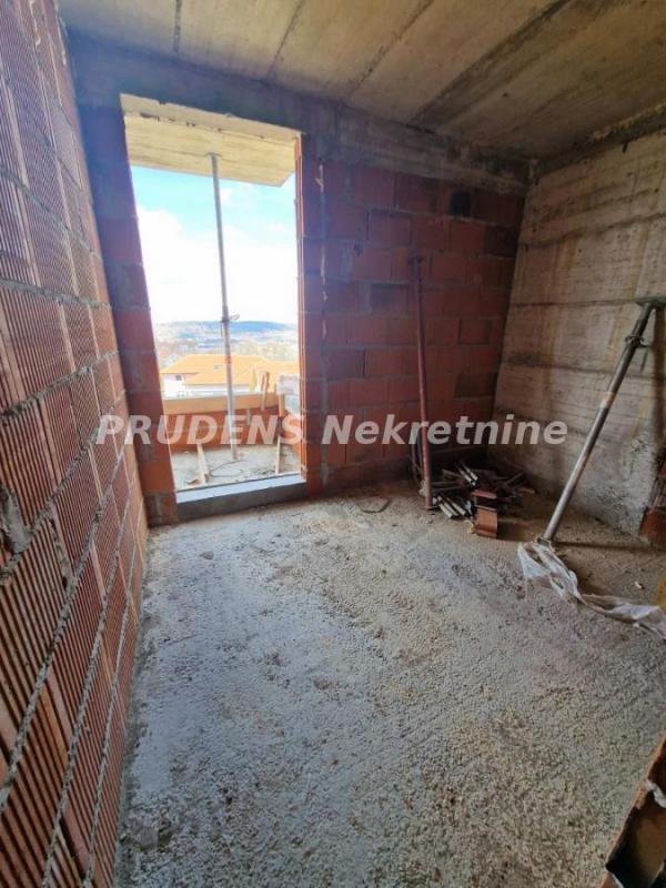 Stan na prodaju u Beogradu, Mirijevo, trosoban, 71m2, cena 148181 evra