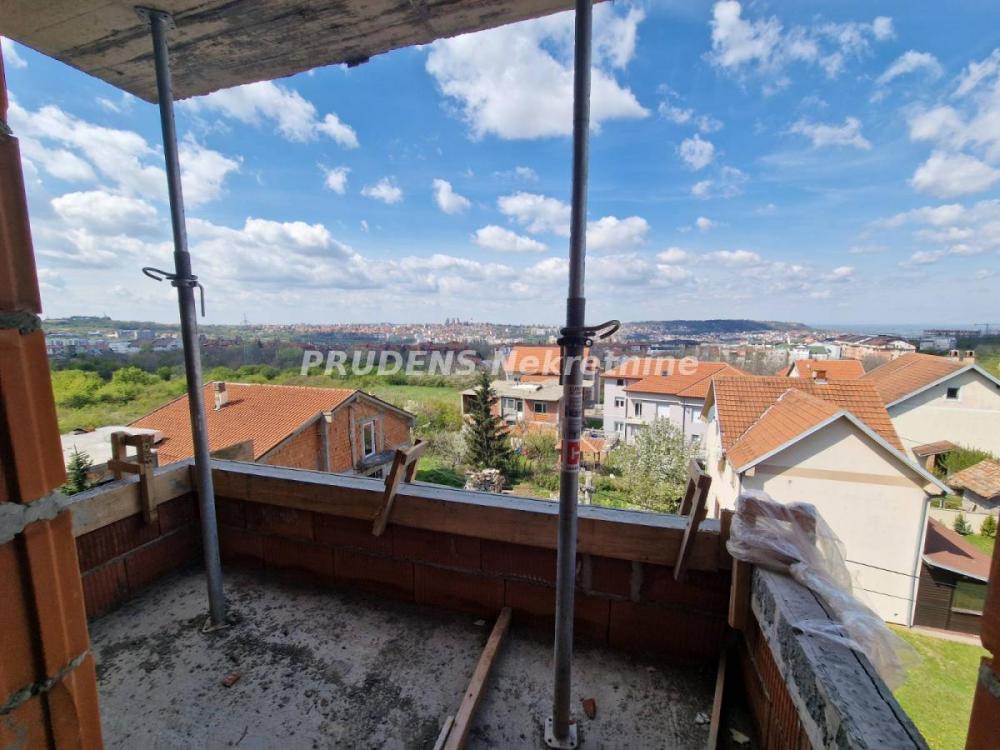Stan na prodaju u Beogradu, Mirijevo, trosoban, 71m2, cena 148181 evra