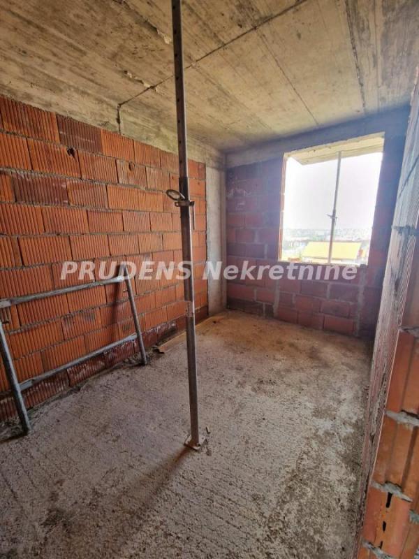 Stan na prodaju u Beogradu, Mirijevo, trosoban, 71m2, cena 148181 evra