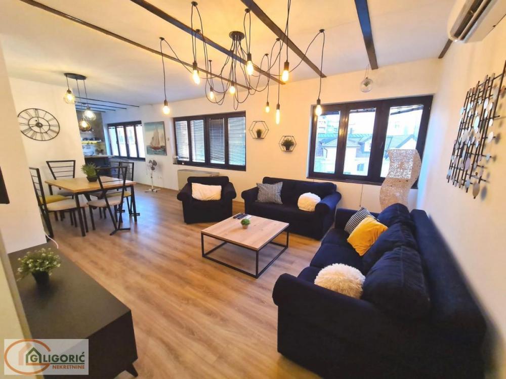 Stan na prodaju u Beogradu, Kosančićev venac, 170m2, cena 550000 evra