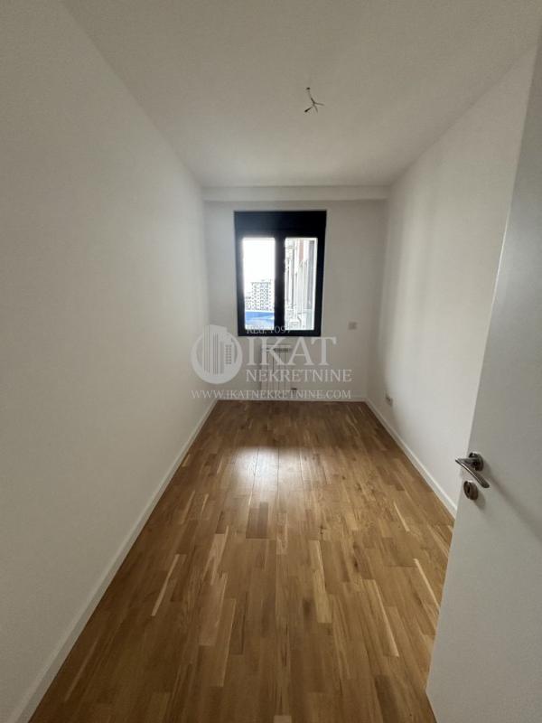Stan na prodaju u Beogradu, Banjica, cetvorosoban, 80m2, cena 215838 evra