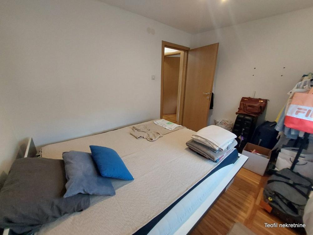 Stan na prodaju u Beogradu, Mirijevo, dvoiposoban, 69m2, cena 130000 evra