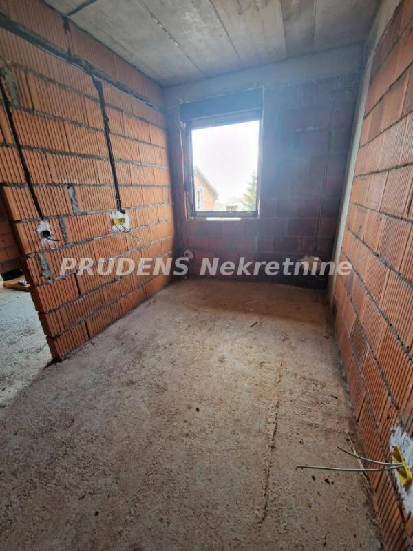 Stan na prodaju u Beogradu, Mirijevo, dvosoban, 37m2, cena 84375 evra