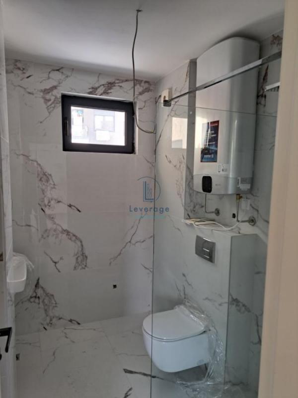 Stan na prodaju u Beogradu, Autokomanda, trosoban, 76m2, cena 235879 evra