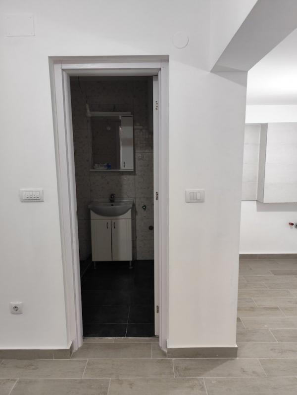 Stan na prodaju u Beogradu, Batajnica, dvoiposoban, 63m2, cena 130000 evra