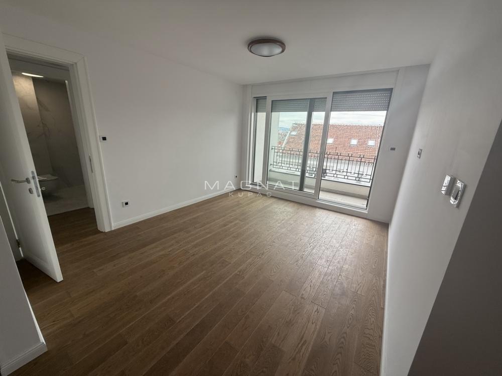Stan na prodaju u Beogradu, Vračar (Hram), trosoban, 71m2, cena 354900 evra