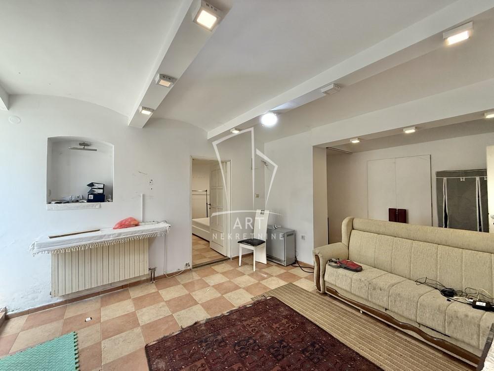 Stan na prodaju u Beogradu, Savski venac, dvosoban, 39m2, cena 139000 evra