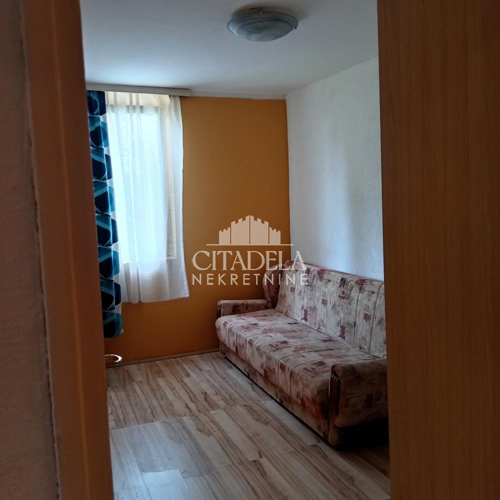 Stan na prodaju u Beogradu, Čukarica, jednoiposoban, 45m2, cena 58000 evra
